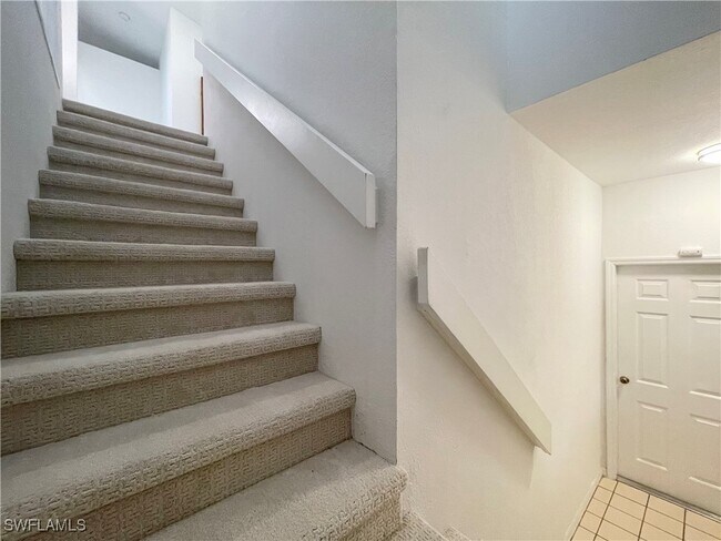 Building Photo - 341 Emerald Bay Cir