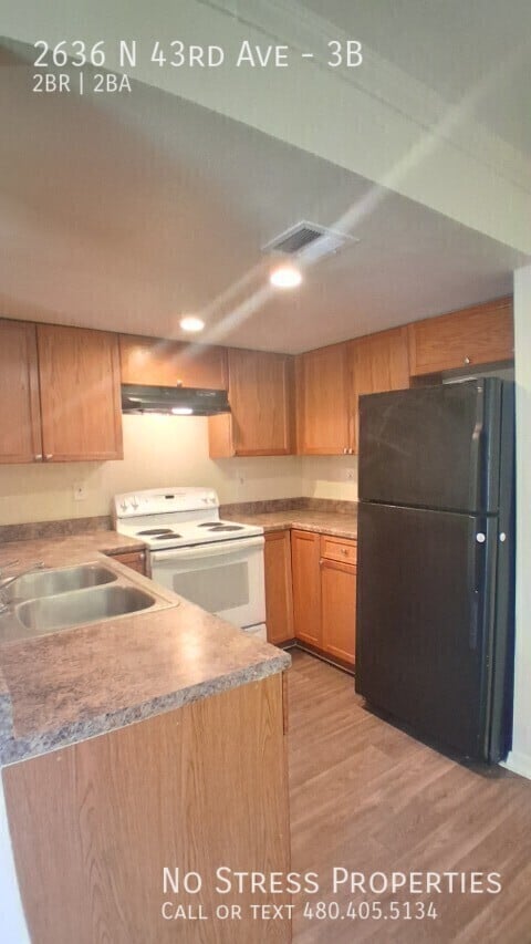 Building Photo - 2636 N 43rd Ave