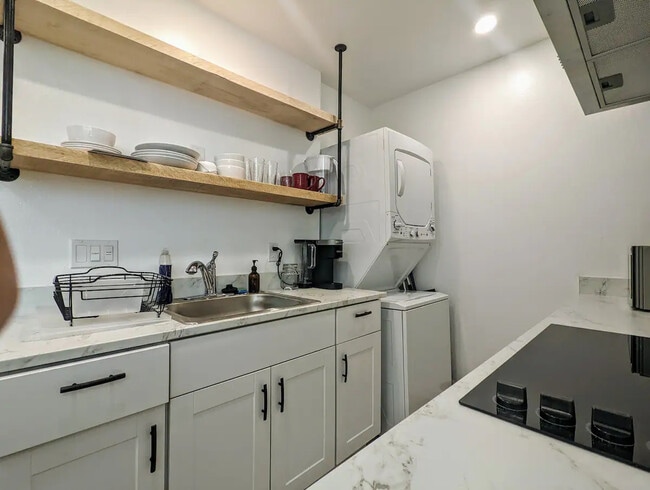 Unit F Kitchen - 347 Cottonwood Ct