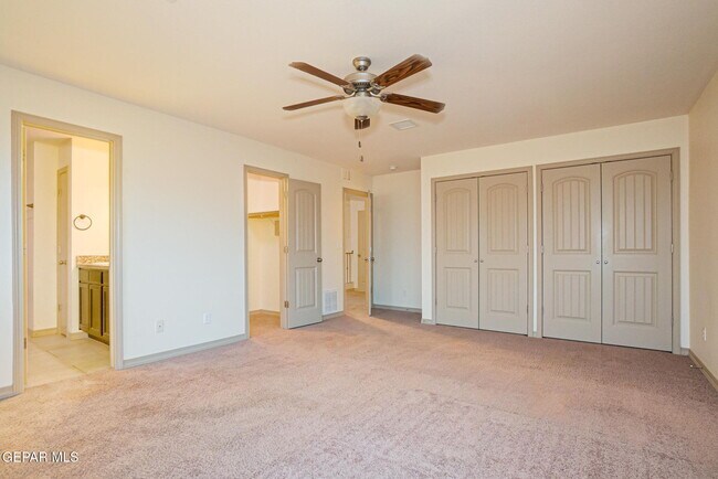 Building Photo - 3204 Merry Mdw