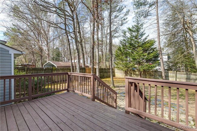 Building Photo - 1624 Mountain Pine Terrace
