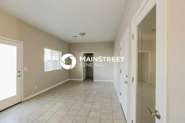 Building Photo - 3 Bedroom Pet-Friendly Home in Phoenix, AZ...