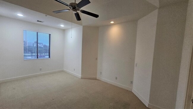 Building Photo - 2301 Camden Dr