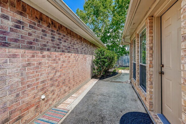 Building Photo - 1107 Parkhaven Ln