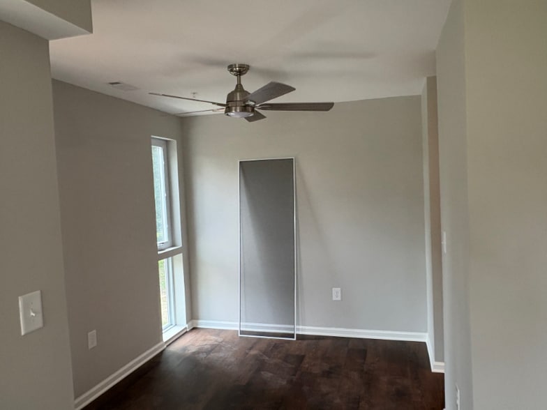 Building Photo - 7258 Donnell Pl