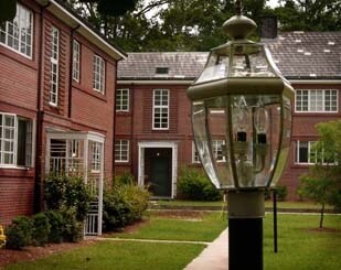 Primary Photo - Kinston Oaks Apartments