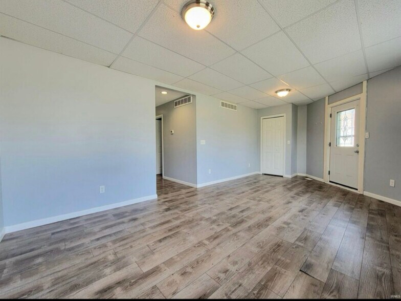 Building Photo - 1702 Milburn Blvd
