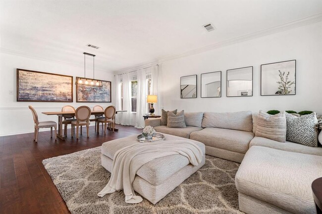 Building Photo - 1230 Ventura Canyon Dr