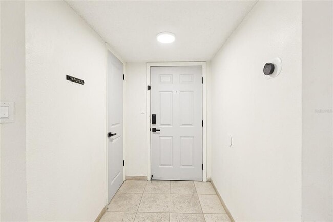 Building Photo - 8724 Mallard Reserve Dr