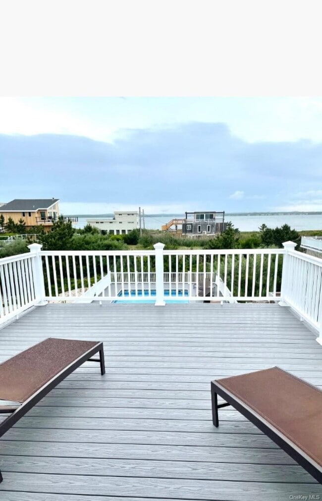 Building Photo - 800 Dune Rd