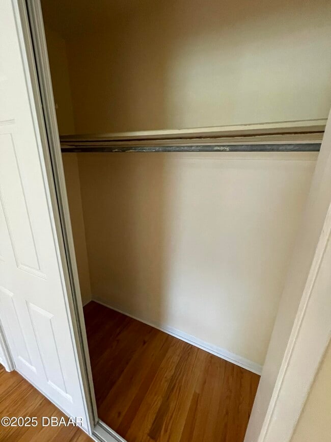 Building Photo - 525 Tarragona Way