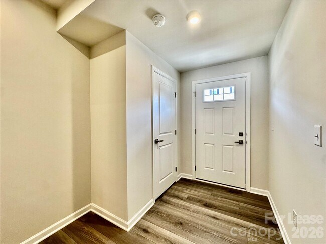 Building Photo - 8038 Sinnet Pl