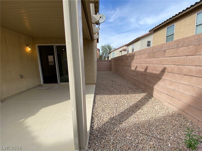 Building Photo - 8324 W Sapphire St
