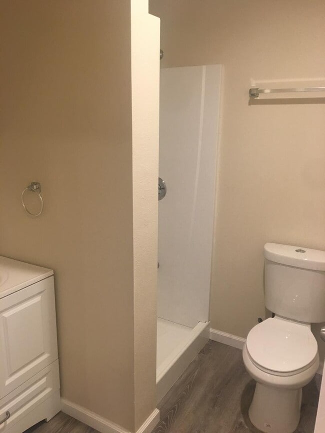 Building Photo - 91-1728 Ala Loa Street - B ( Upstairs )