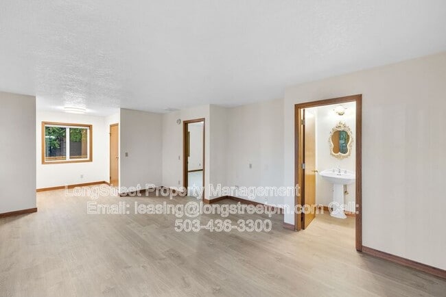 Building Photo - 13777 SE 115th Ave