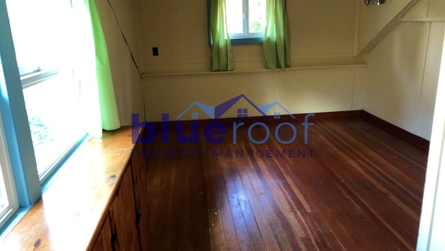 Building Photo - 3806 S Canby St