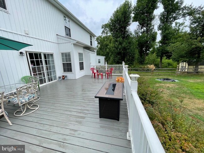 Building Photo - 728 Slate Hill Dr