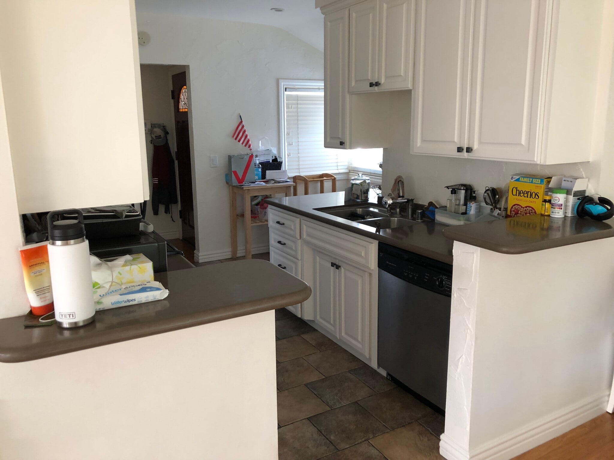 Kitchen - 5507 Noble Ave