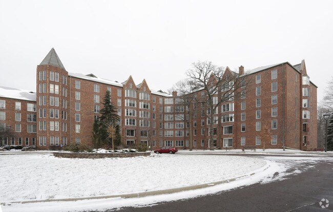 Building Photo - Becketwood