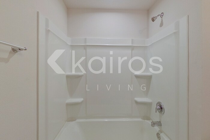 Building Photo - 4784 Malay Cir