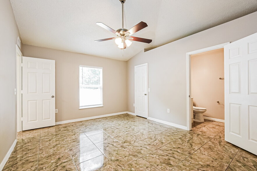 Building Photo - 1328 Dunbarton Ct