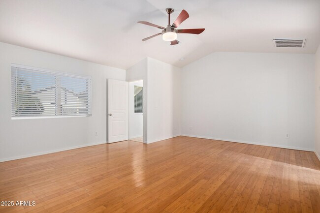 Building Photo - 2522 S Mulberry