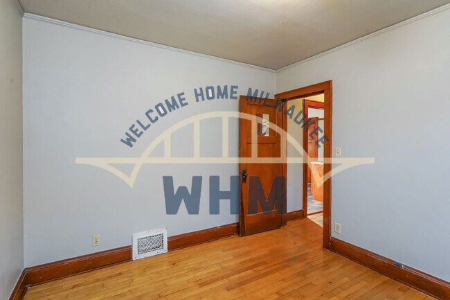 Building Photo - 3021 N 61st St