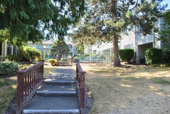 Building Photo - 921 130th St SW