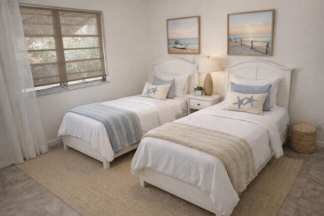 Building Photo - 100 NW 27th St