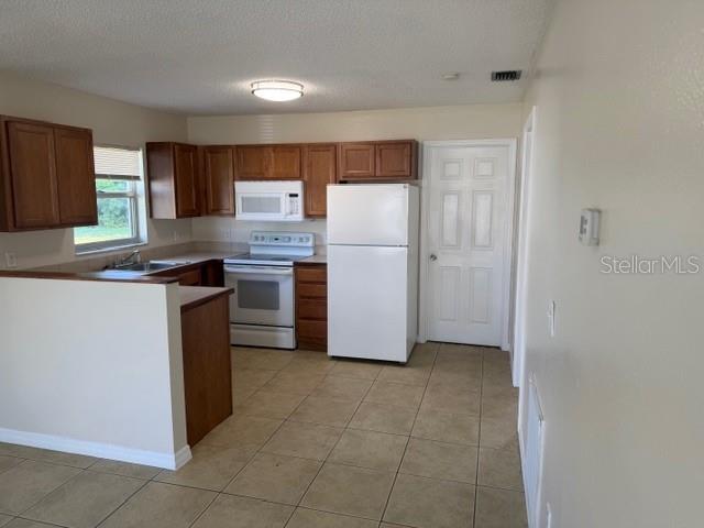 Building Photo - 11089 Pendleton Ave