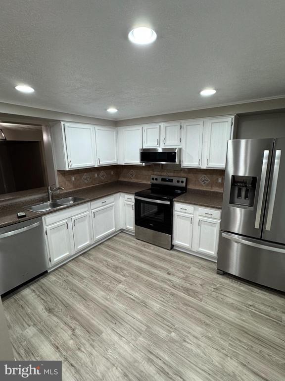 Building Photo - 520 Ellrose Ct