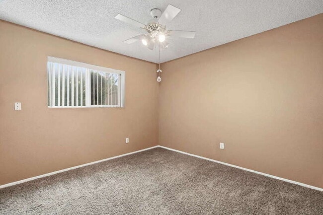 Building Photo - 1805 W Curry Dr