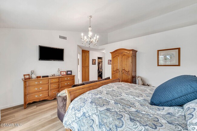 Building Photo - 5050 Golden Nugget Way