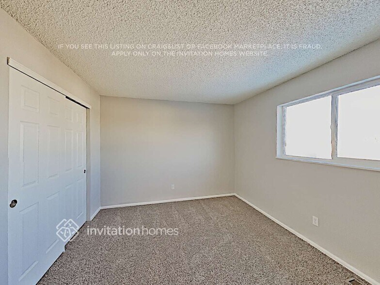 Building Photo - 1656 Cottonwood St