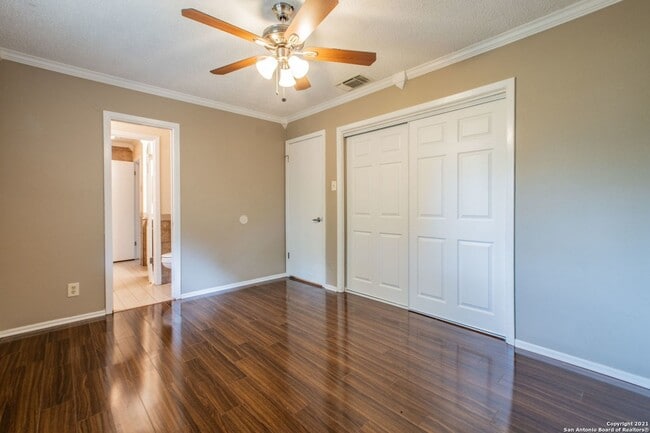 Building Photo - Coming soon....Super Cute Stylish Home w/ Modern Upgrades