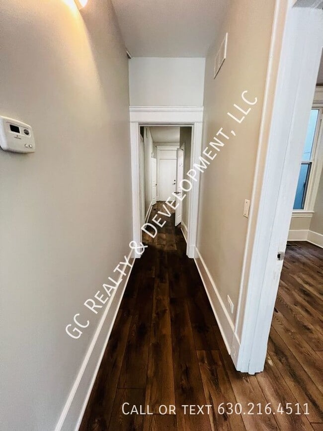 Building Photo - 6401 S Eberhart Ave