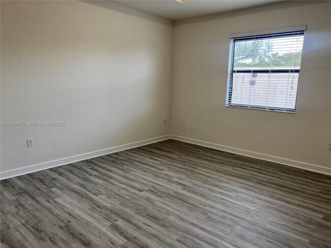 Building Photo - 11989 SW 150th Pl