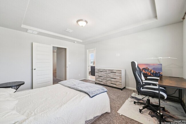 Building Photo - 14640 Sweet Clover