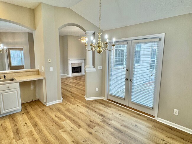 Building Photo - Charming 3-Bedroom, 2-Bath Home in Desirable Deer Creek!