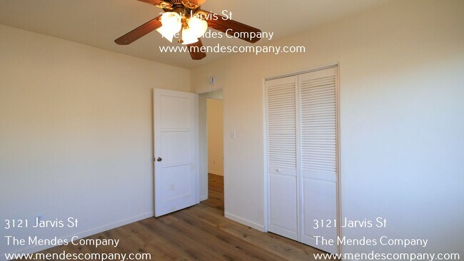 Building Photo - 3121 Jarvis St