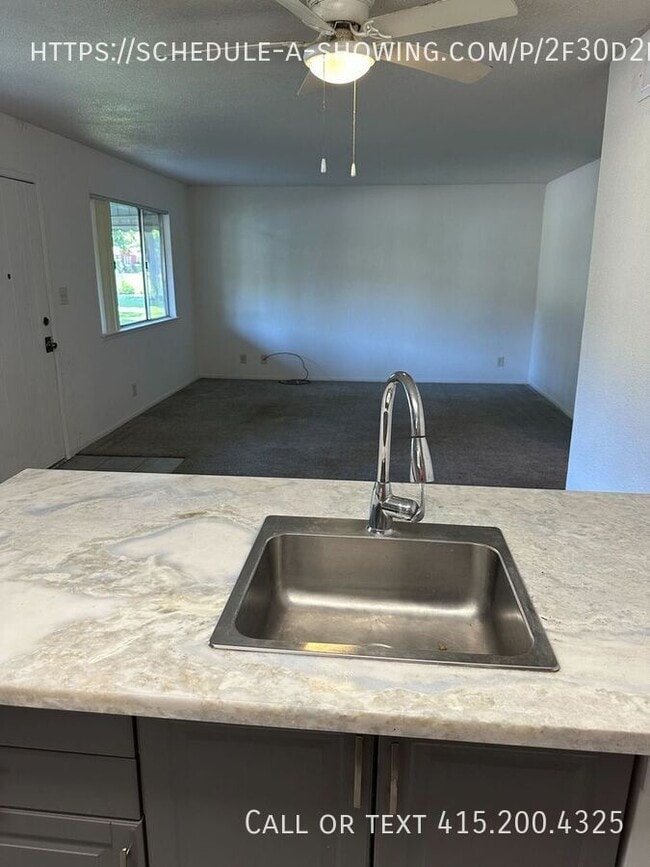 Building Photo - 4513 Greenholme Dr