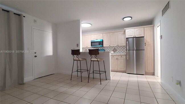 Building Photo - 7505 SW 82nd St