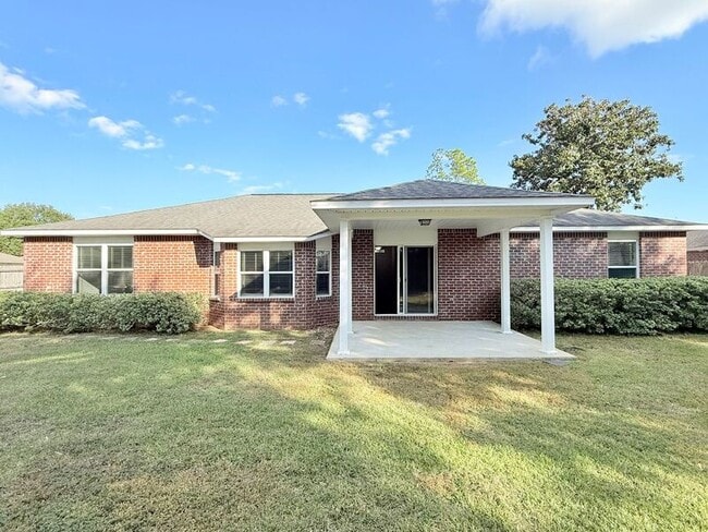 Building Photo - 3825 Runner Stone Dr