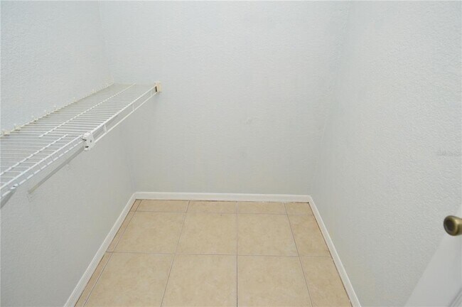 Building Photo - 10265 Gandy Blvd N
