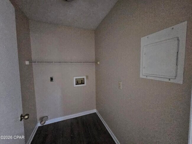 Building Photo - 1908 Havenwood Ln