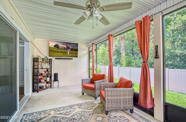 Building Photo - 15599 Chir Pine Dr