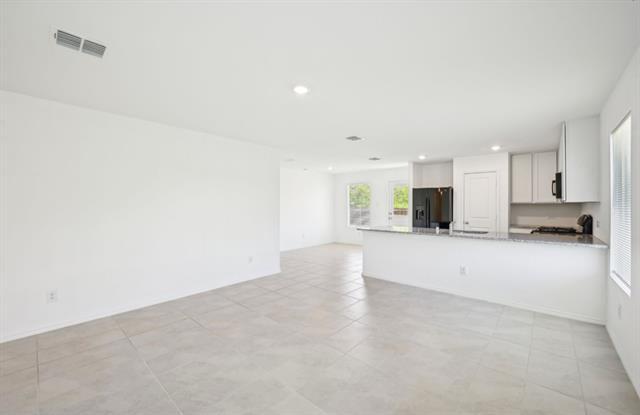Building Photo - 1275 Eclipse Ln