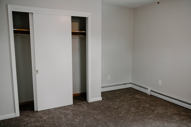 Building Photo - 354 Terrace Blvd