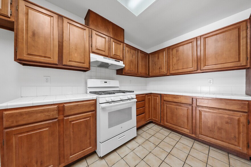 Building Photo - 74239 Santa Rosa Cir