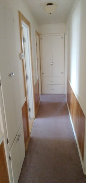 Hallway - 1199 NE Ochoco Ave
